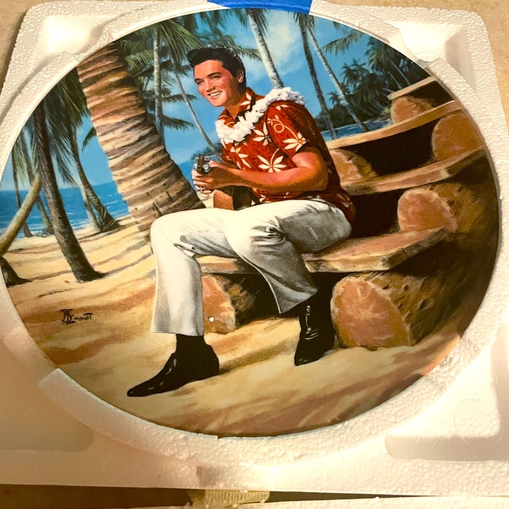 Elvis   Elvis Blue Hawaii Plate